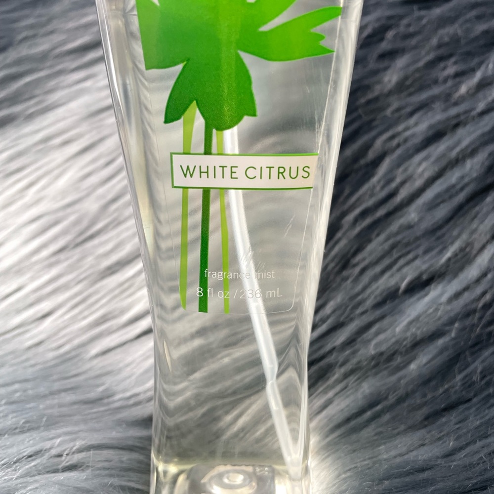 Vintage White Citrus Bath & Body Works Perfume Spray - Picture 2 of 3